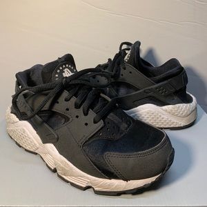 Nike Air Huarache Women’s US Size 6